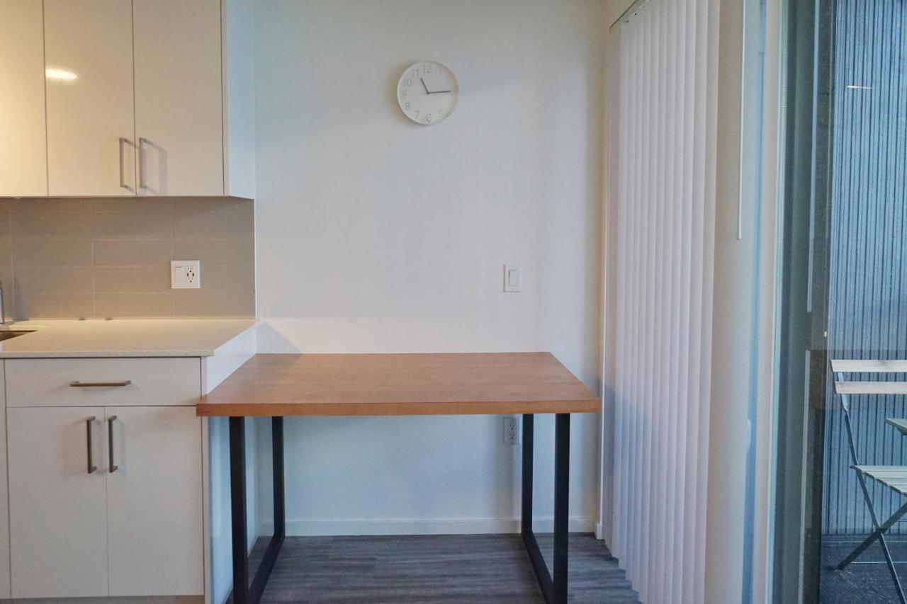 University Of Washington New Apartment Studio W/Kitchen And Balcony Σιάτλ Εξωτερικό φωτογραφία